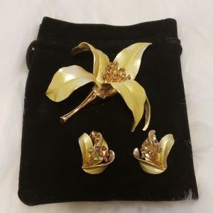 Vintage Flower Brooch/Earring Set
